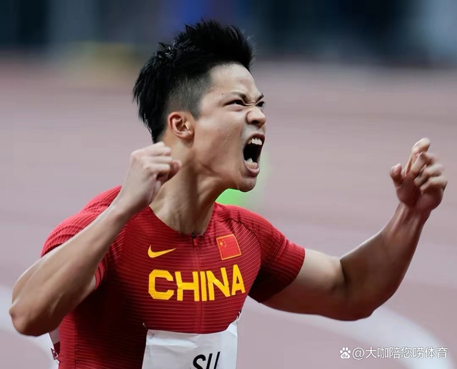 苏炳添刷新世界纪录，巴黎教练激动落泪！